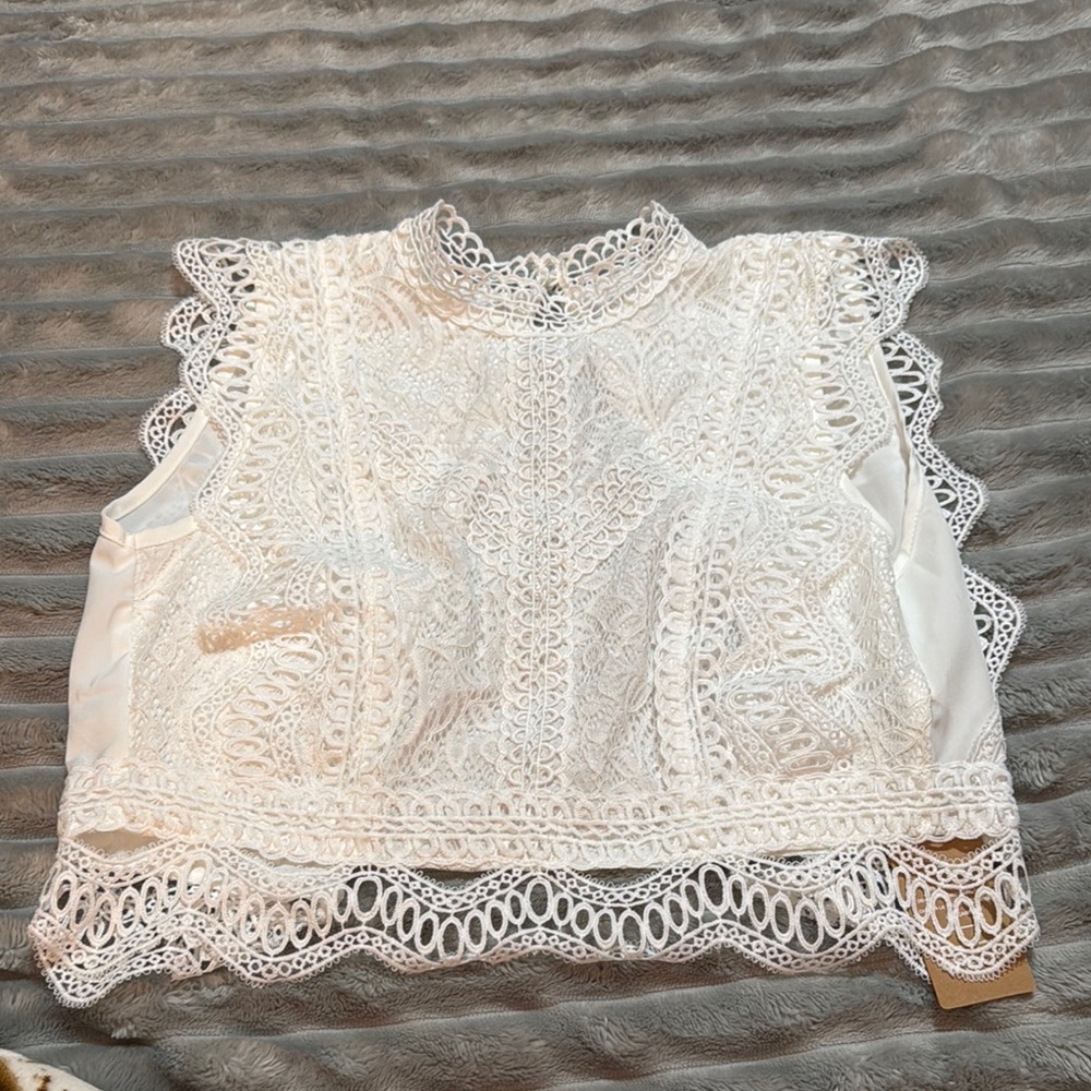 Elegant White Lace Top
